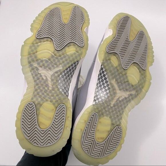 Air Jordan 11 Retro Low Cool Grey Size 8.5 - Picture 7 of 10